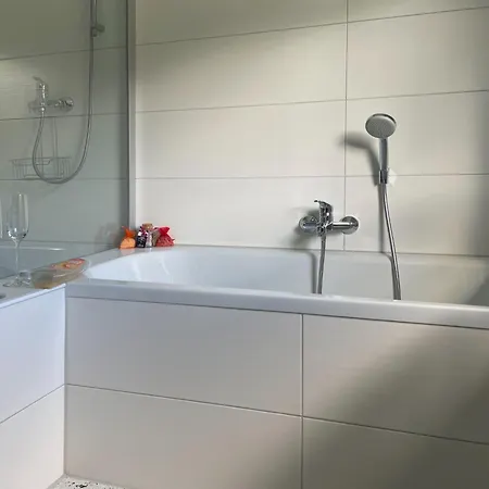 Hirschle | Sauna | Hunde | Zaun *