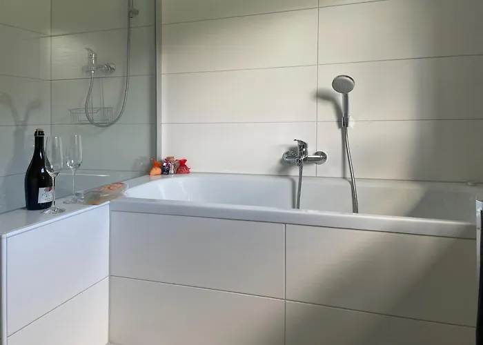 Hirschle | Sauna | Hunde | Zaun *